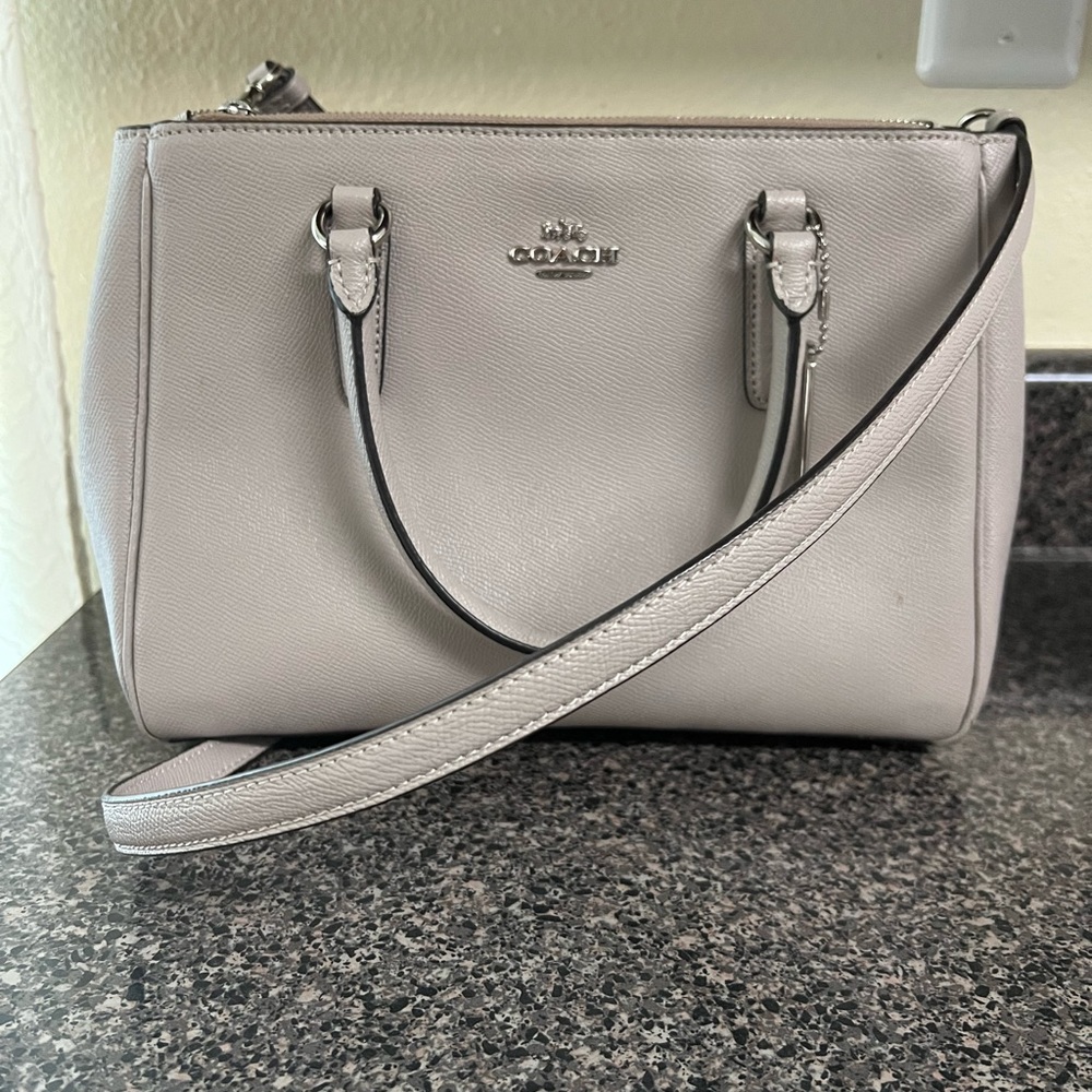Like new Coach handbag